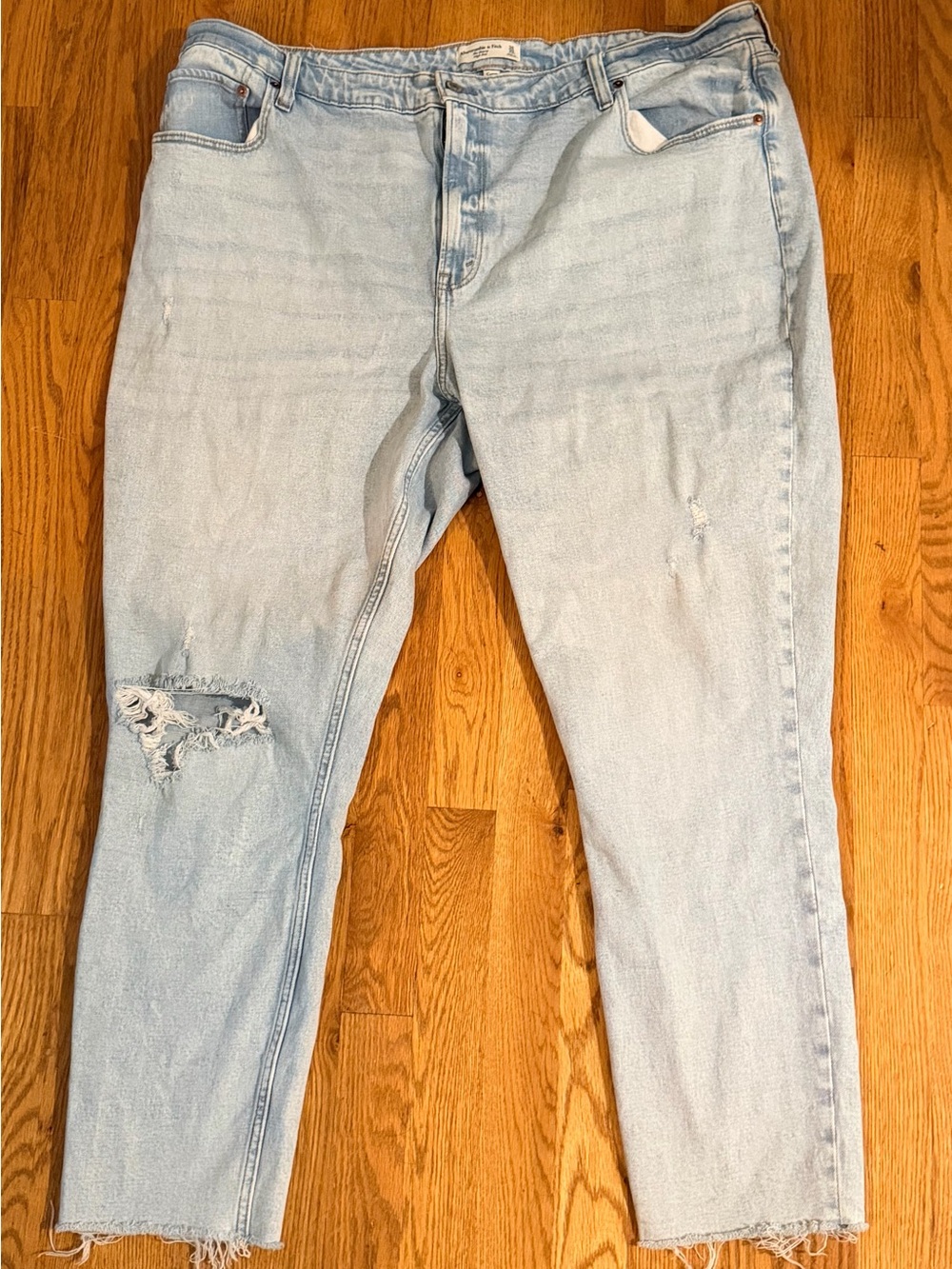 Abercrombie‎ & Fitch The Skinny High Rise Woman’s 22L Curve Love LightWash Denim